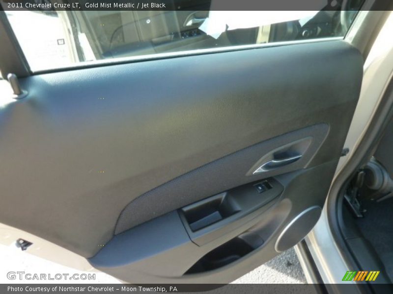 Gold Mist Metallic / Jet Black 2011 Chevrolet Cruze LT