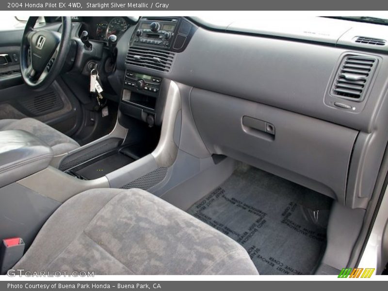 Starlight Silver Metallic / Gray 2004 Honda Pilot EX 4WD