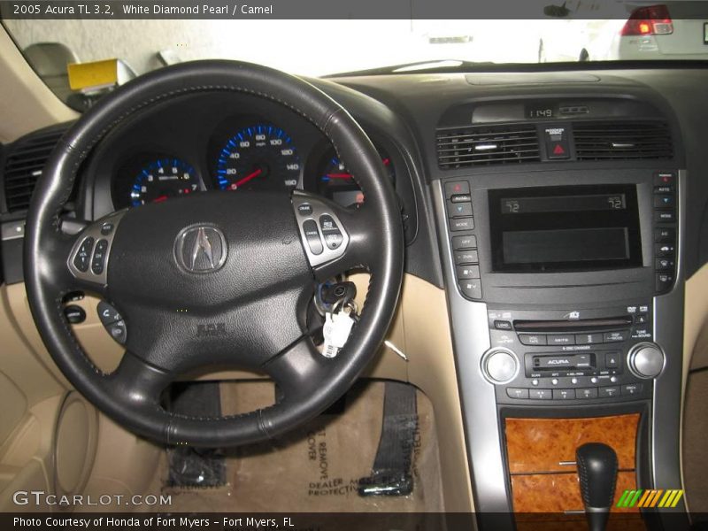 White Diamond Pearl / Camel 2005 Acura TL 3.2