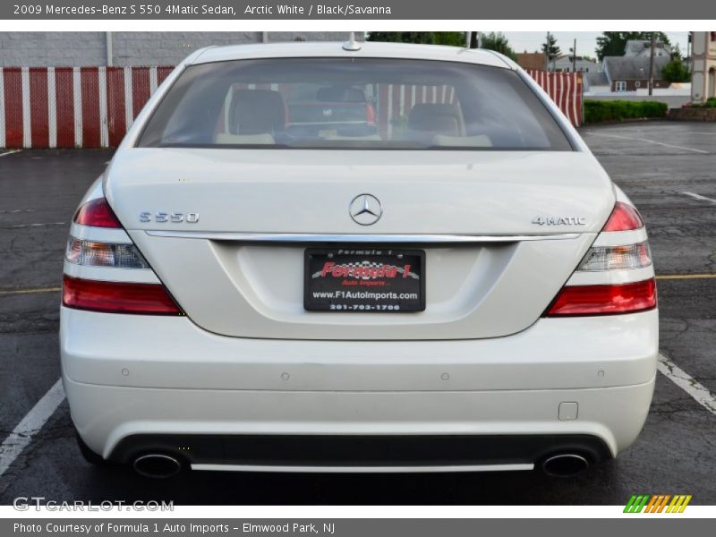 Arctic White / Black/Savanna 2009 Mercedes-Benz S 550 4Matic Sedan