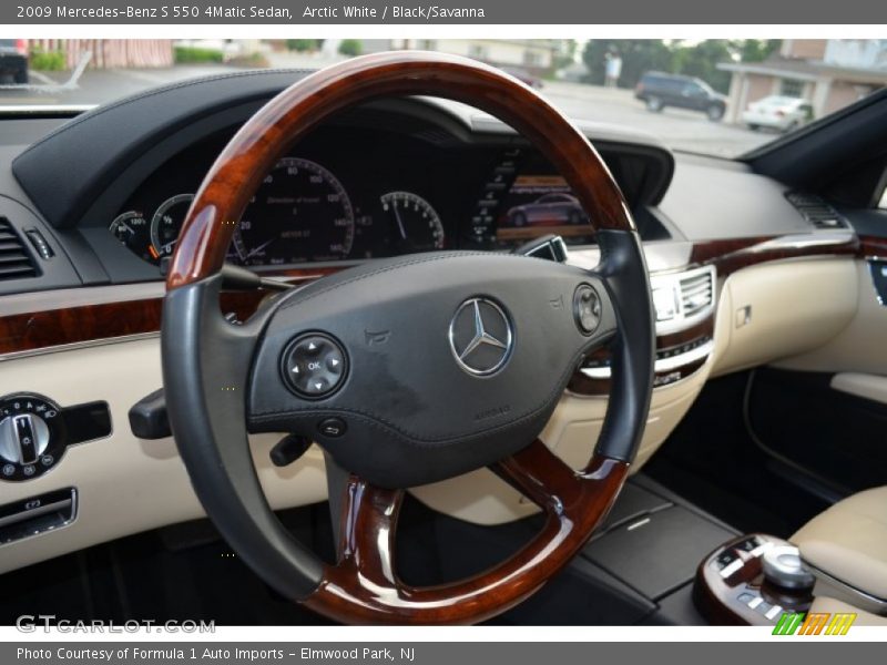  2009 S 550 4Matic Sedan Steering Wheel