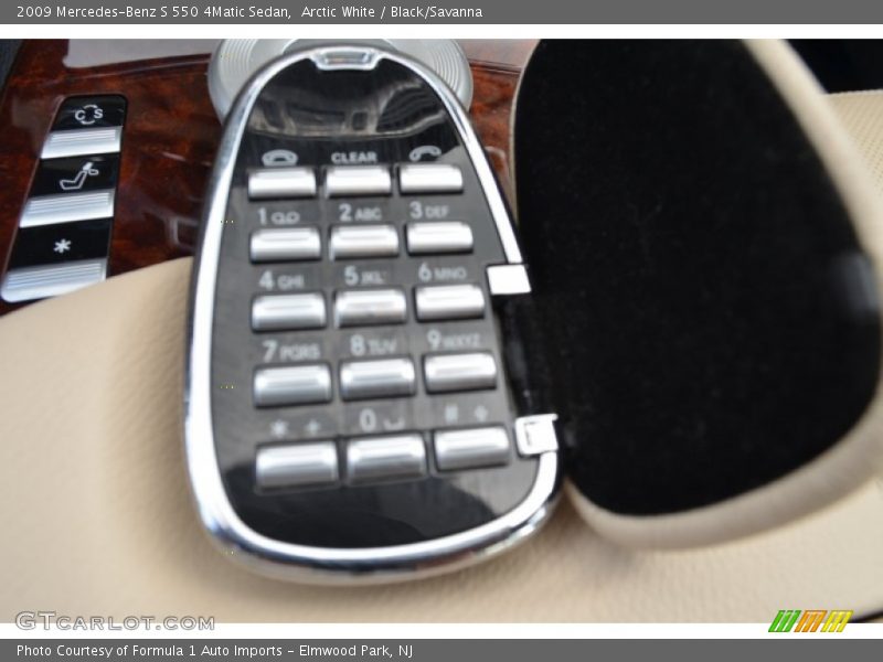 Arctic White / Black/Savanna 2009 Mercedes-Benz S 550 4Matic Sedan