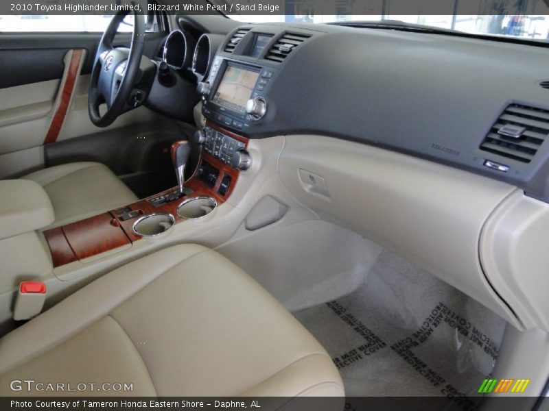 Blizzard White Pearl / Sand Beige 2010 Toyota Highlander Limited
