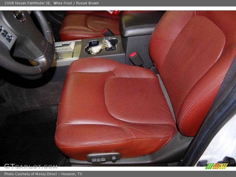  2008 Pathfinder SE Russet Brown Interior