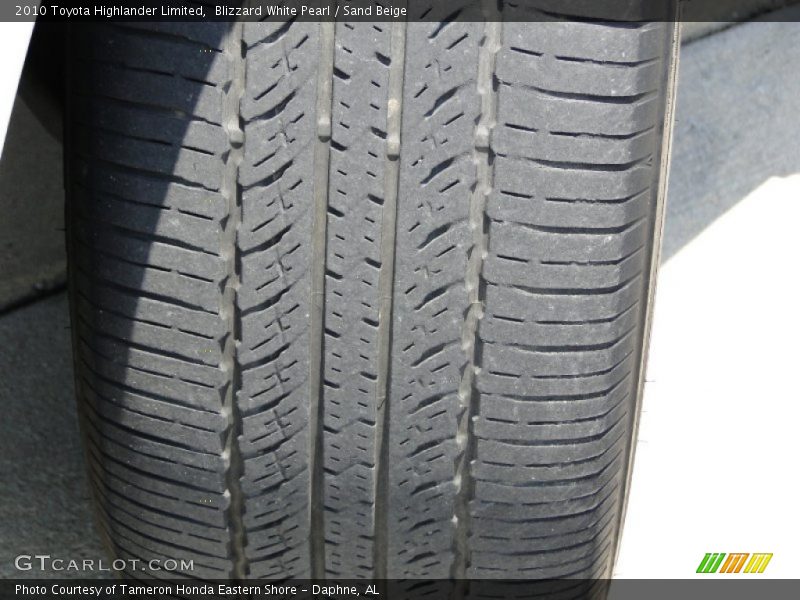 Blizzard White Pearl / Sand Beige 2010 Toyota Highlander Limited