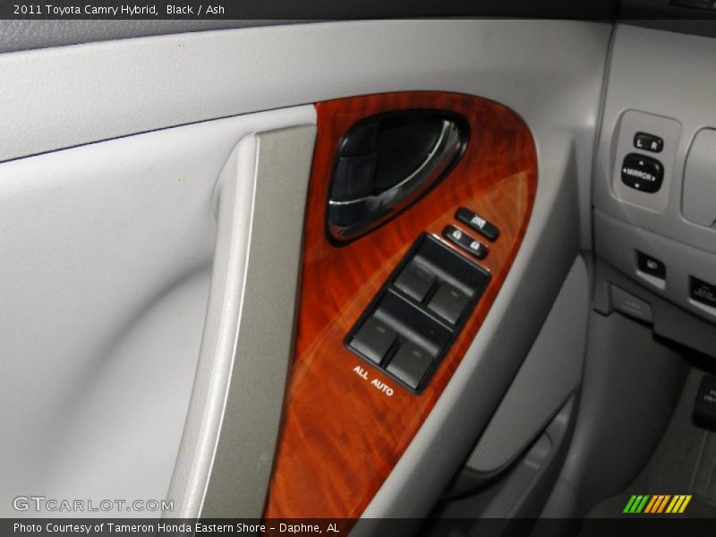 Black / Ash 2011 Toyota Camry Hybrid
