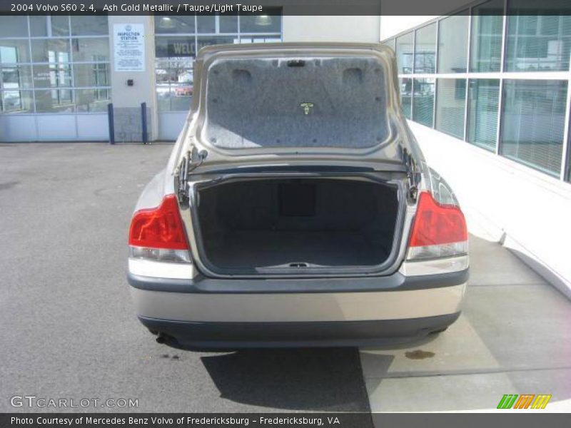 Ash Gold Metallic / Taupe/Light Taupe 2004 Volvo S60 2.4