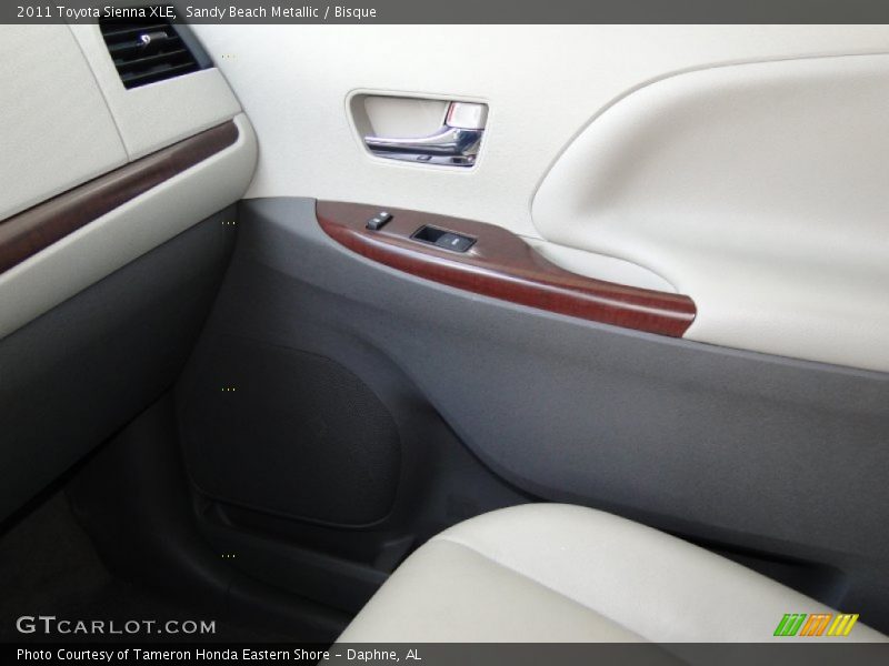 Sandy Beach Metallic / Bisque 2011 Toyota Sienna XLE