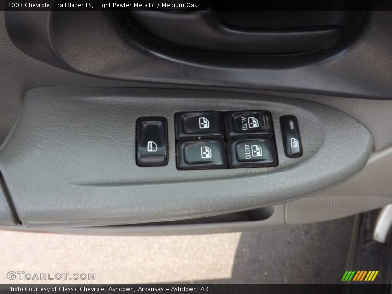 Light Pewter Metallic / Medium Oak 2003 Chevrolet TrailBlazer LS