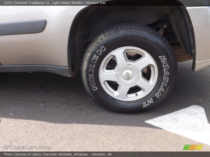 Light Pewter Metallic / Medium Oak 2003 Chevrolet TrailBlazer LS