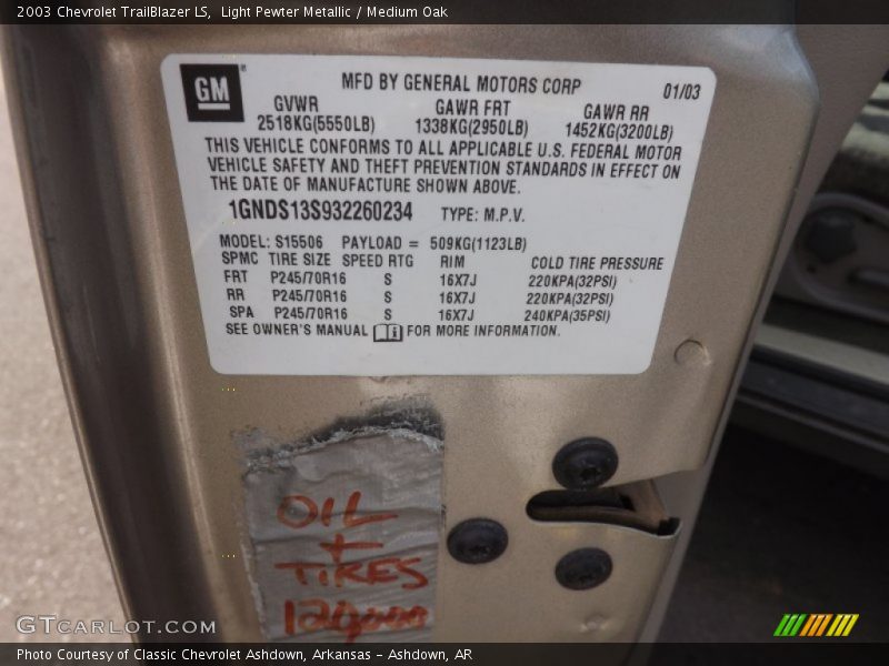 Light Pewter Metallic / Medium Oak 2003 Chevrolet TrailBlazer LS