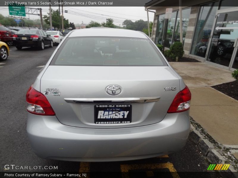 Silver Streak Mica / Dark Charcoal 2007 Toyota Yaris S Sedan