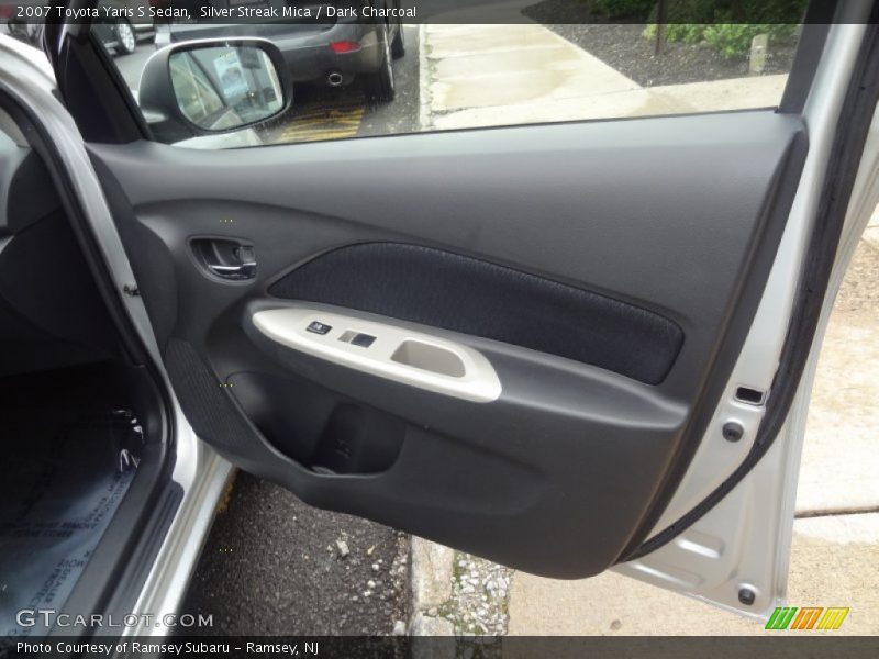 Silver Streak Mica / Dark Charcoal 2007 Toyota Yaris S Sedan