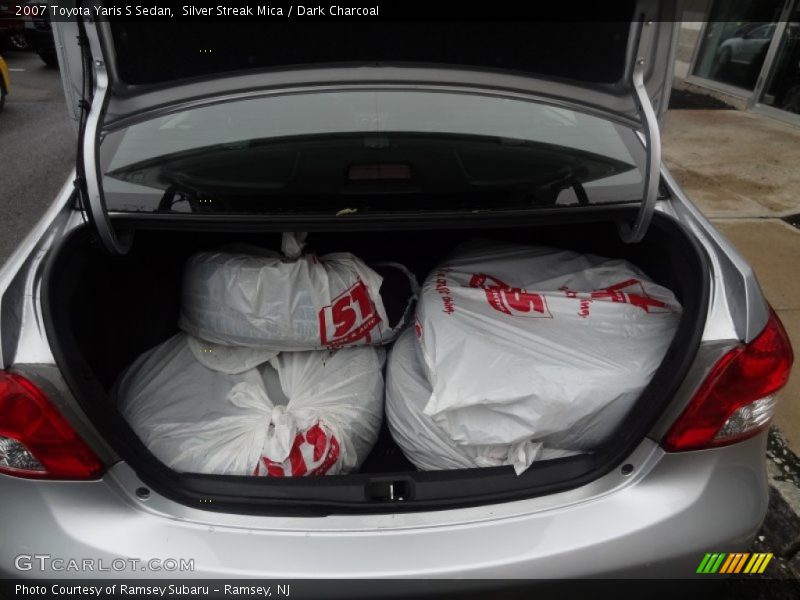 Silver Streak Mica / Dark Charcoal 2007 Toyota Yaris S Sedan
