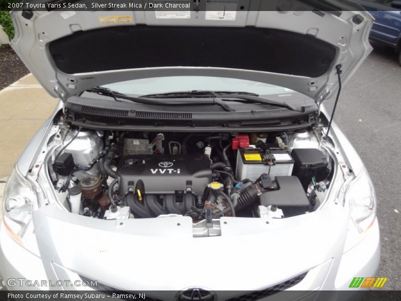 Silver Streak Mica / Dark Charcoal 2007 Toyota Yaris S Sedan