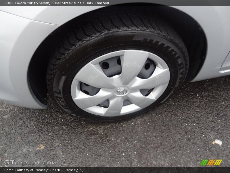 Silver Streak Mica / Dark Charcoal 2007 Toyota Yaris S Sedan