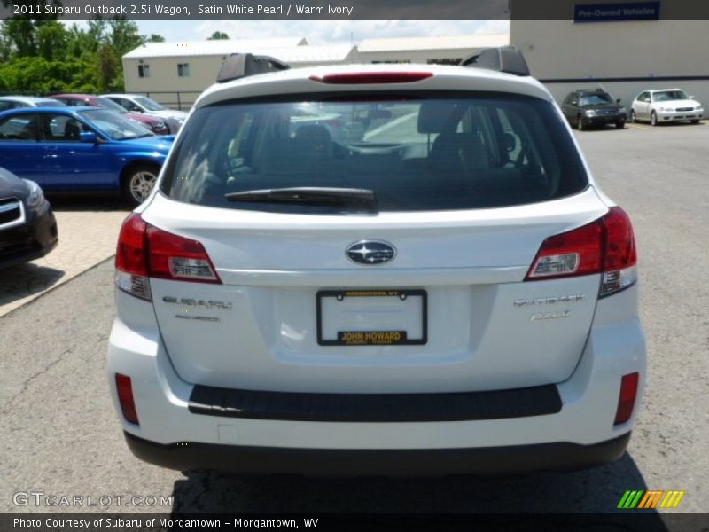 Satin White Pearl / Warm Ivory 2011 Subaru Outback 2.5i Wagon