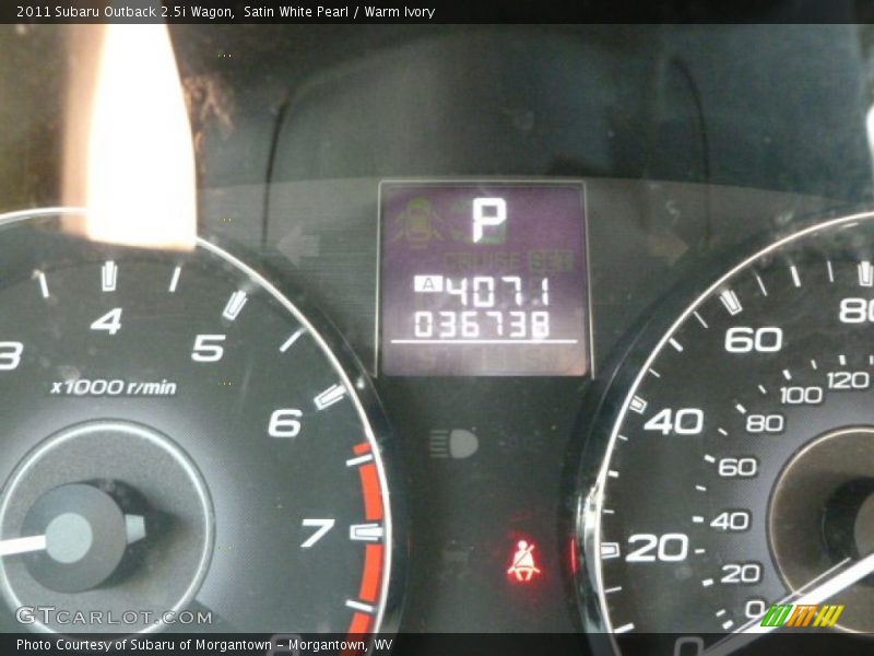 Satin White Pearl / Warm Ivory 2011 Subaru Outback 2.5i Wagon