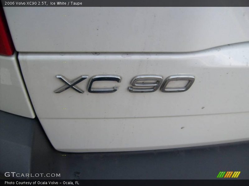 Ice White / Taupe 2006 Volvo XC90 2.5T
