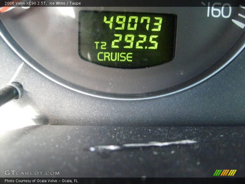 Ice White / Taupe 2006 Volvo XC90 2.5T