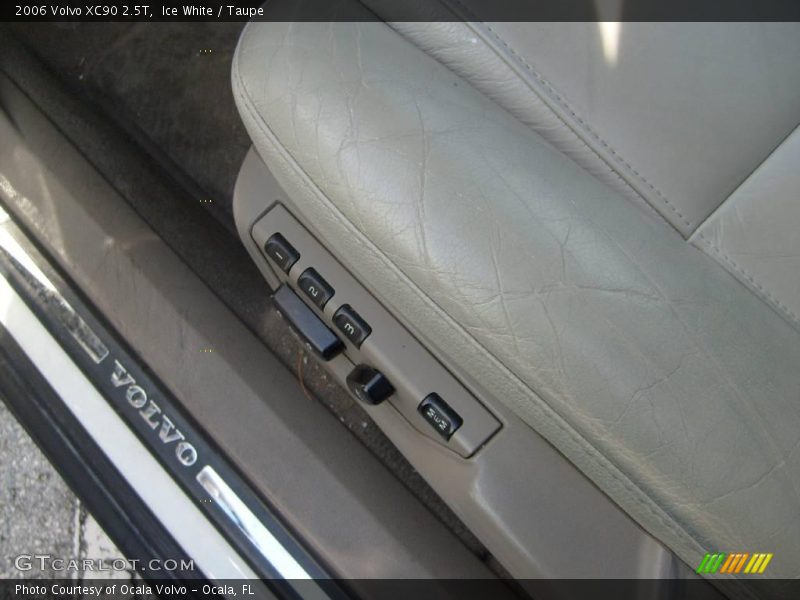 Ice White / Taupe 2006 Volvo XC90 2.5T