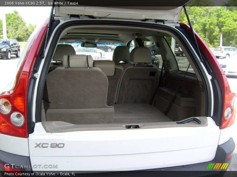 Ice White / Taupe 2006 Volvo XC90 2.5T