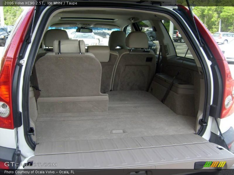 Ice White / Taupe 2006 Volvo XC90 2.5T