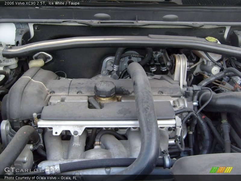 Ice White / Taupe 2006 Volvo XC90 2.5T