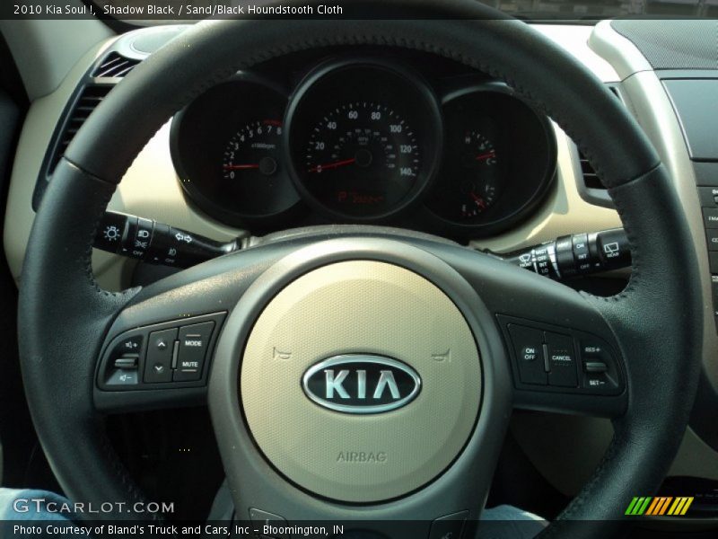 Shadow Black / Sand/Black Houndstooth Cloth 2010 Kia Soul !