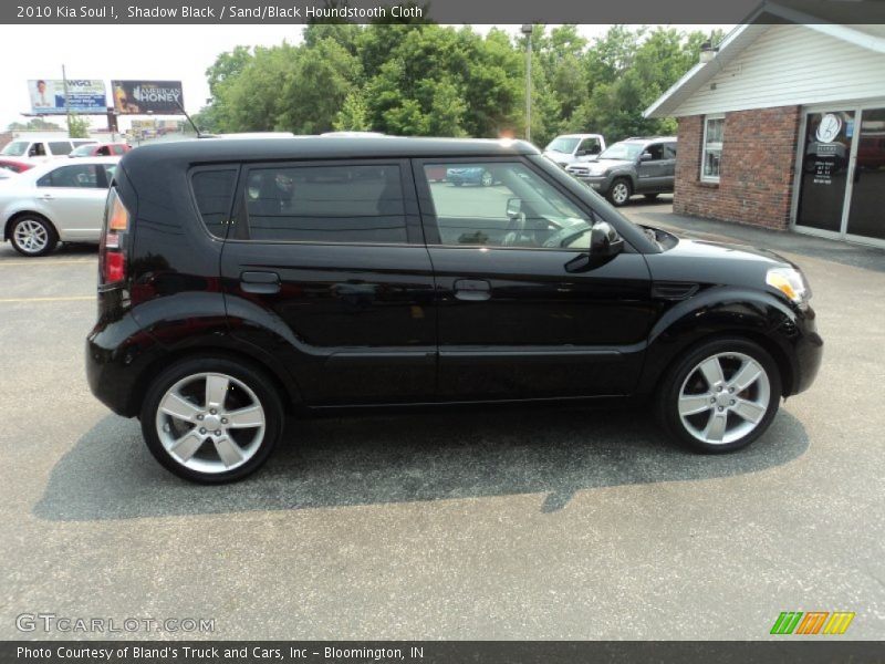 Shadow Black / Sand/Black Houndstooth Cloth 2010 Kia Soul !