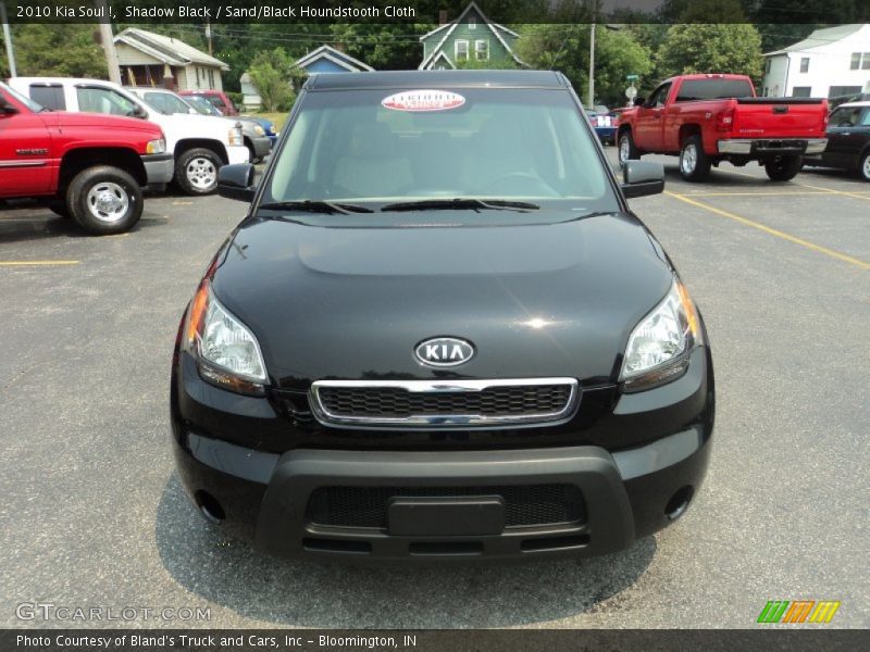 Shadow Black / Sand/Black Houndstooth Cloth 2010 Kia Soul !