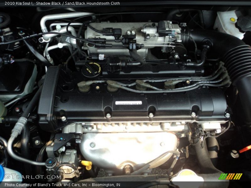 Shadow Black / Sand/Black Houndstooth Cloth 2010 Kia Soul !