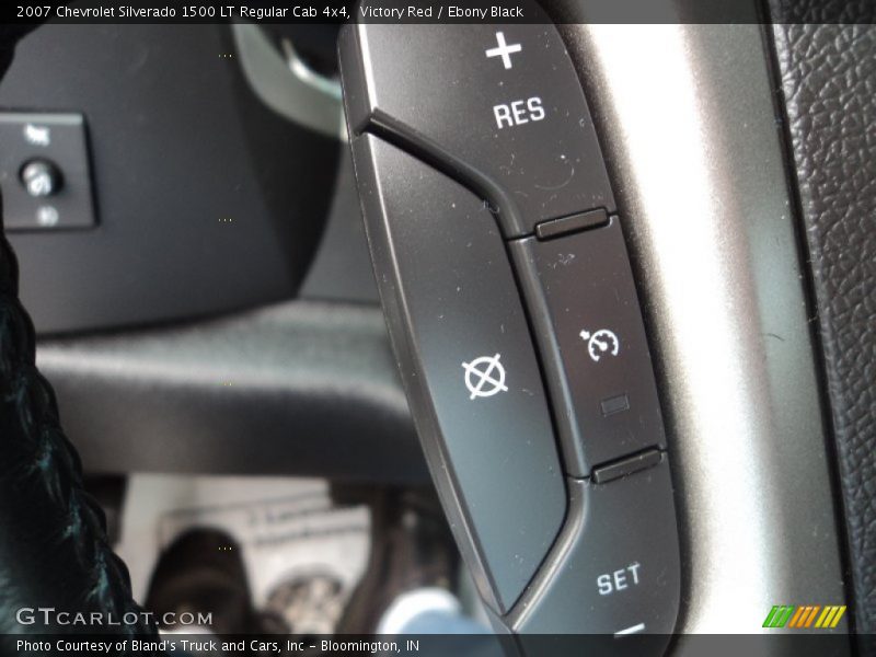 Victory Red / Ebony Black 2007 Chevrolet Silverado 1500 LT Regular Cab 4x4