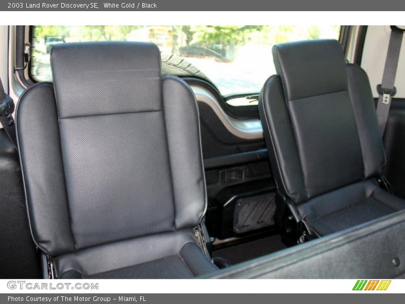 White Gold / Black 2003 Land Rover Discovery SE