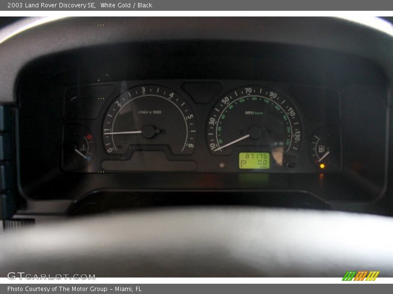 White Gold / Black 2003 Land Rover Discovery SE
