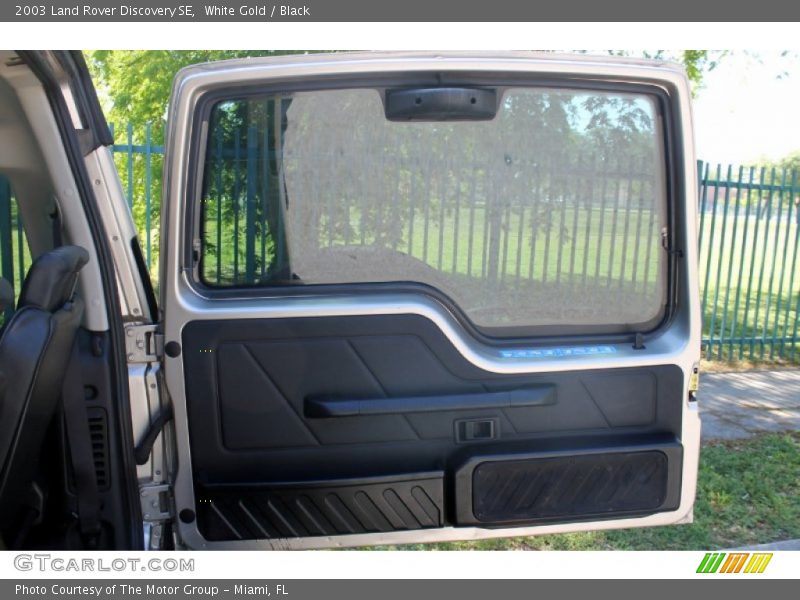 White Gold / Black 2003 Land Rover Discovery SE