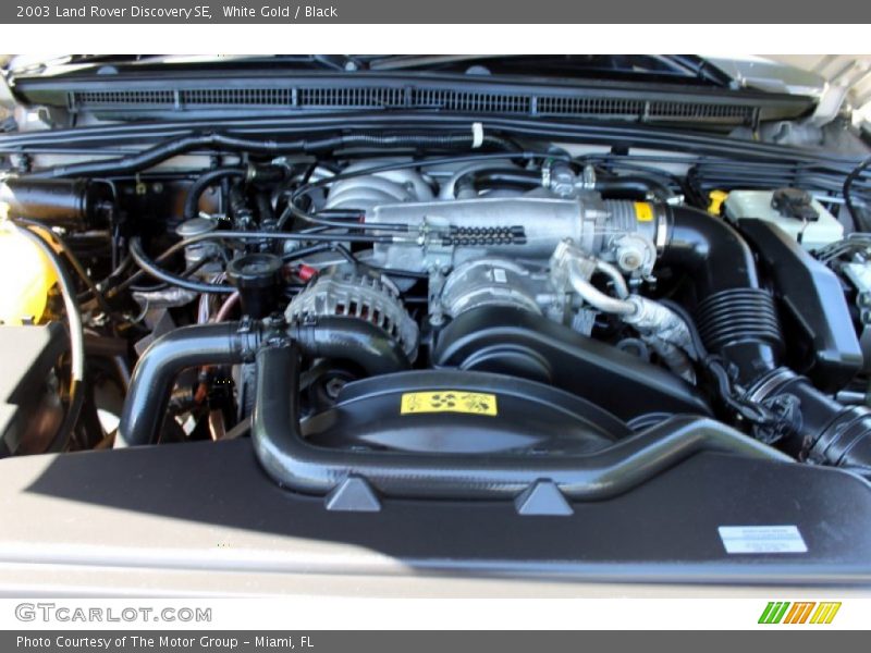 White Gold / Black 2003 Land Rover Discovery SE
