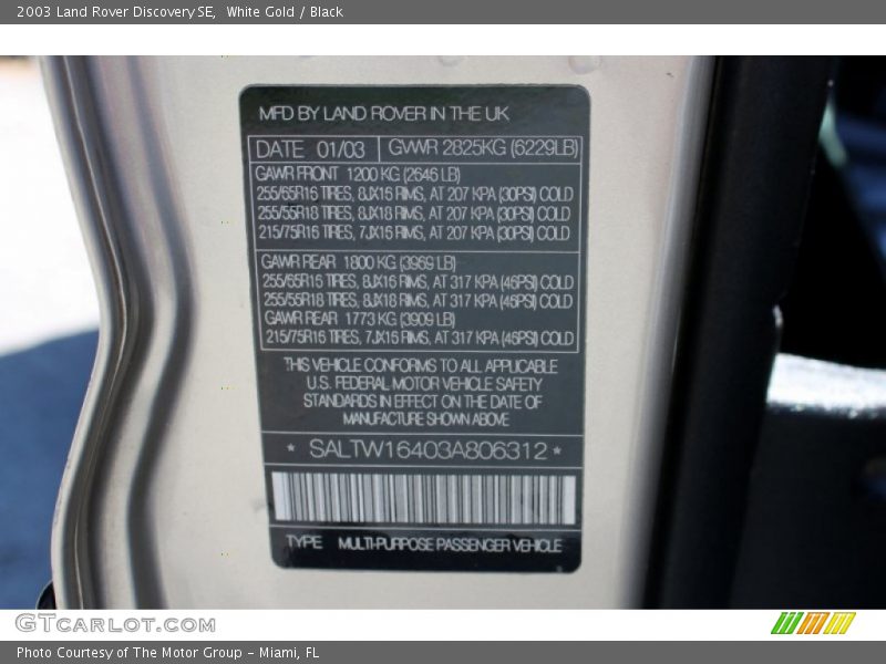 White Gold / Black 2003 Land Rover Discovery SE