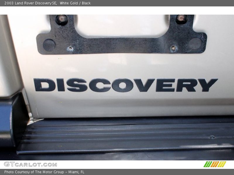 White Gold / Black 2003 Land Rover Discovery SE
