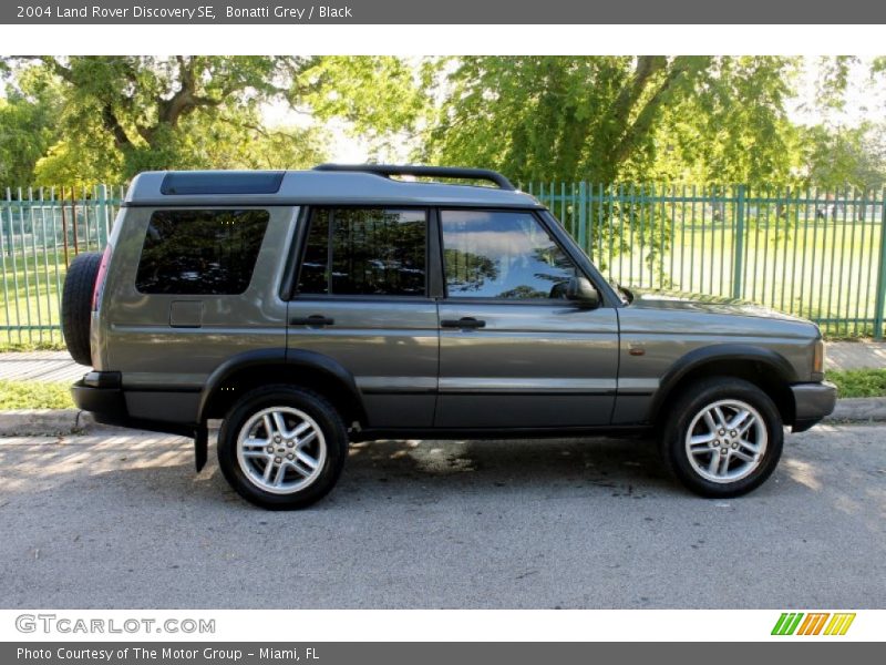 Bonatti Grey / Black 2004 Land Rover Discovery SE
