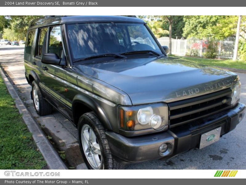 Bonatti Grey / Black 2004 Land Rover Discovery SE