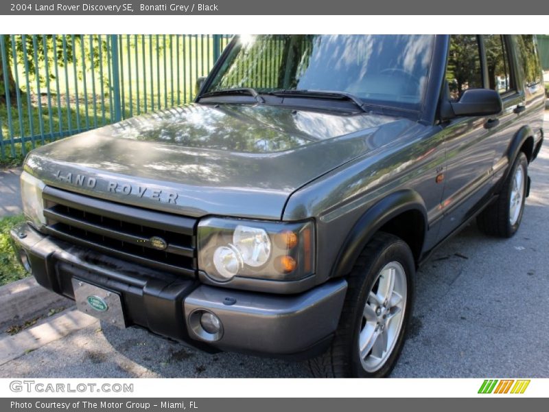 Bonatti Grey / Black 2004 Land Rover Discovery SE