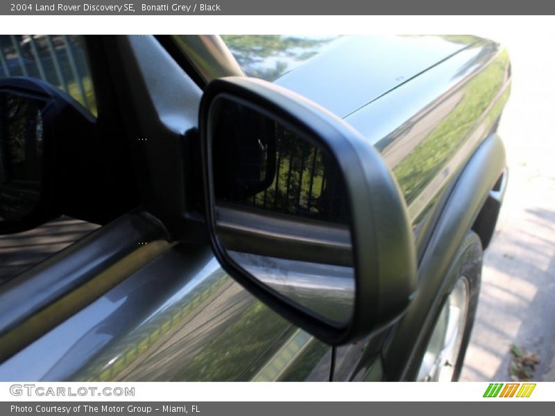 Bonatti Grey / Black 2004 Land Rover Discovery SE