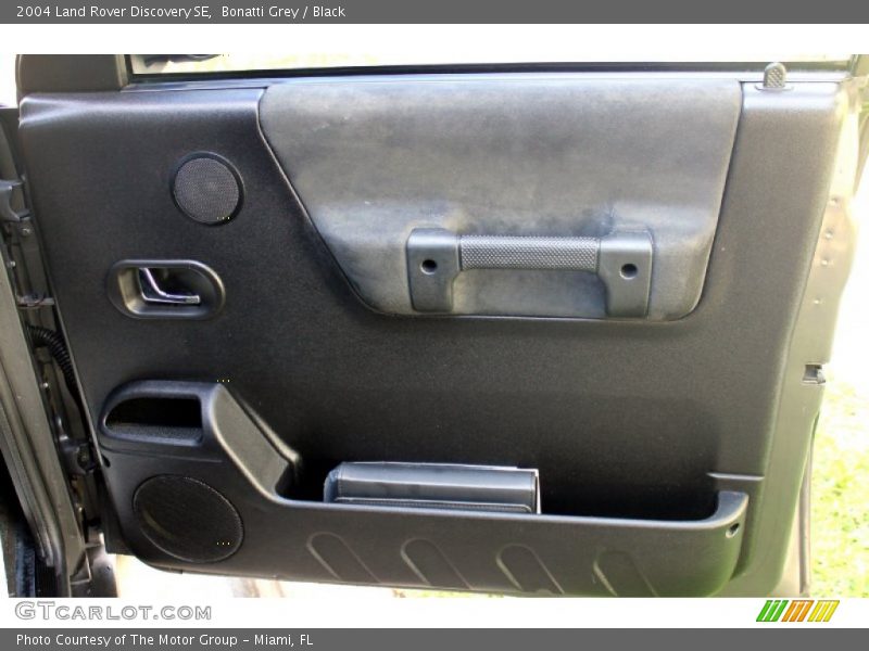 Bonatti Grey / Black 2004 Land Rover Discovery SE
