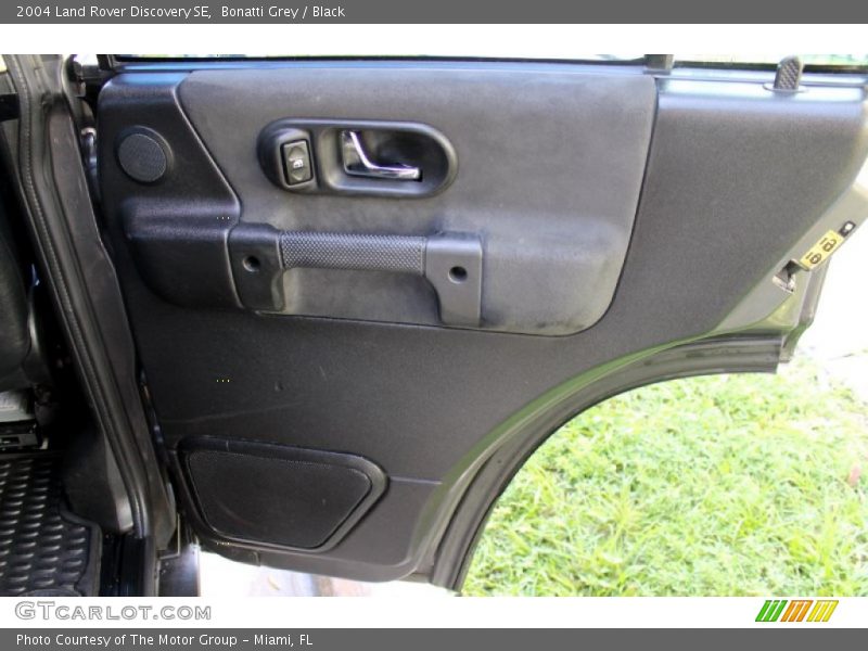 Bonatti Grey / Black 2004 Land Rover Discovery SE