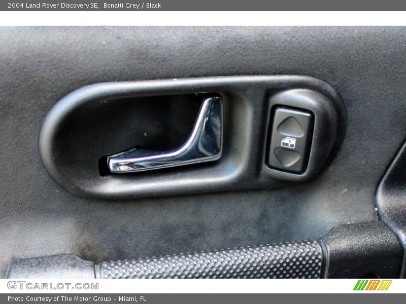 Bonatti Grey / Black 2004 Land Rover Discovery SE