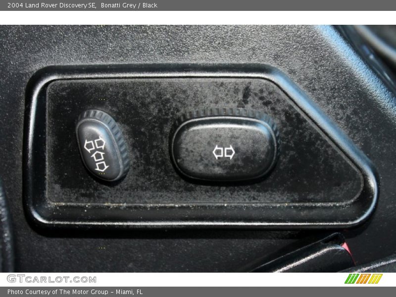 Bonatti Grey / Black 2004 Land Rover Discovery SE