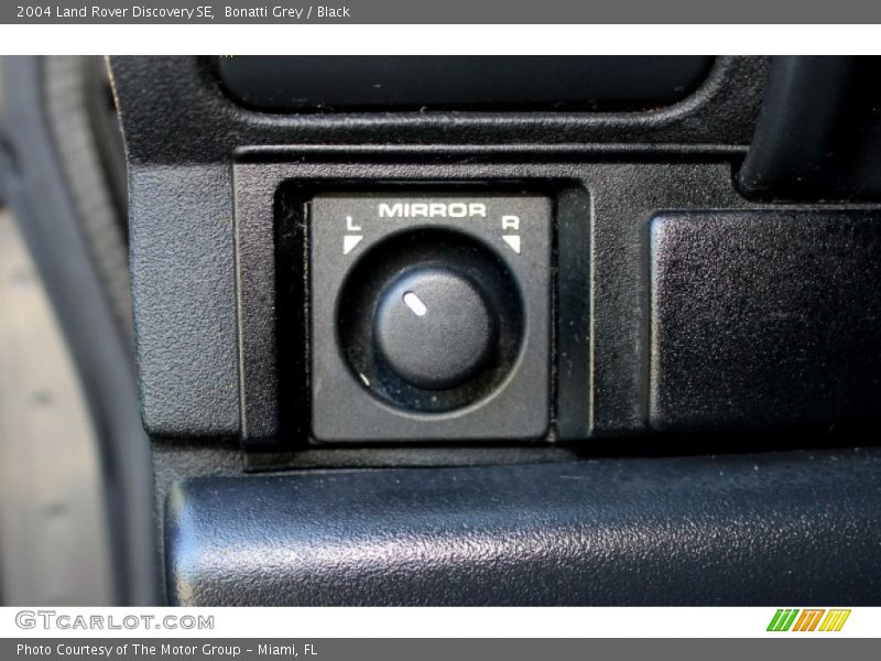 Bonatti Grey / Black 2004 Land Rover Discovery SE