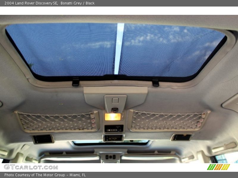 Bonatti Grey / Black 2004 Land Rover Discovery SE