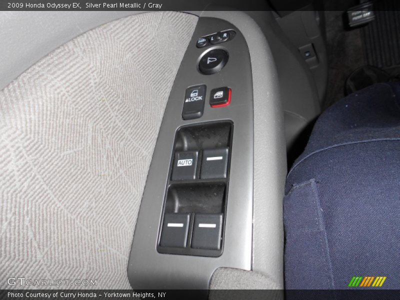 Silver Pearl Metallic / Gray 2009 Honda Odyssey EX